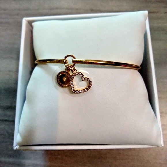 NWT Adult Michael Kors Gold Heart Bracelet - Picture 1 of 7